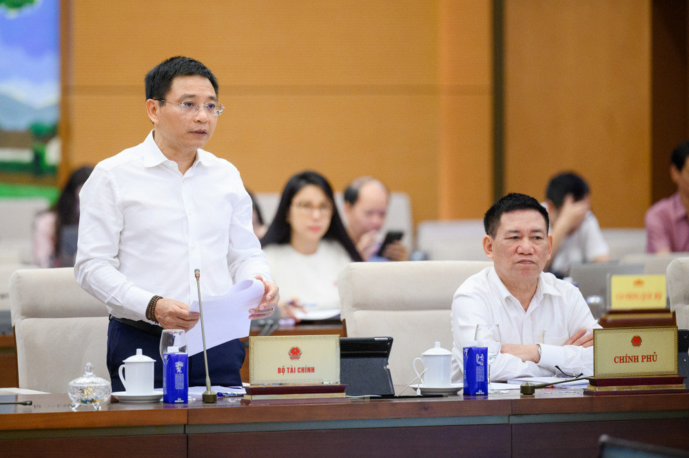 Bộ trưởng Bộ Tài chính Nguyễn Văn Thắng phát biểu. Ảnh: Hồ Long Bộ trưởng Bộ Tài chính Nguyễn Văn Thắng phát biểu. Ảnh: Hồ Long