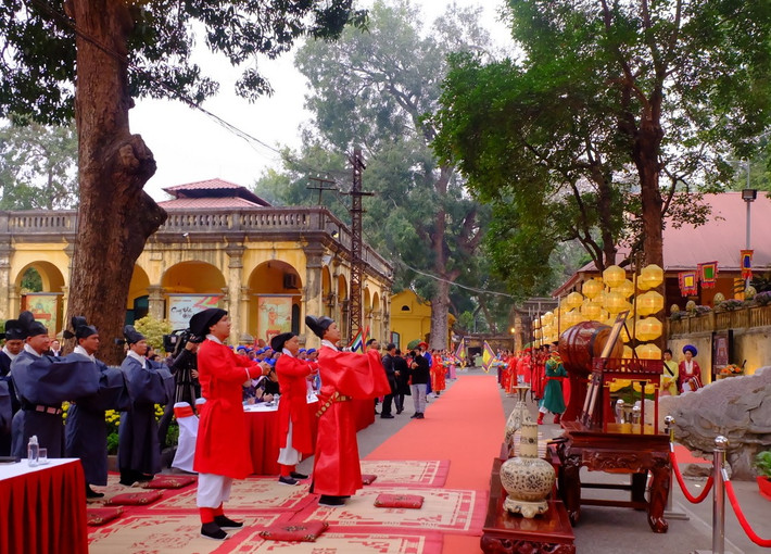 Tái hiện lễ tiến lịch dscf0245.jpg