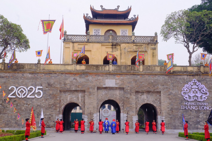 Thực hiện sân khấu hóa lễ đổi gác dscf0366.jpg