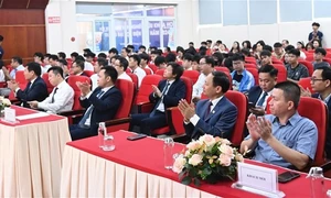 Thúc đẩy tinh thần sáng tạo của sinh viên thông qua nghiên cứu khoa học