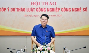 Thúc đẩy công nghiệp công nghệ số trở thành ngành công nghiệp mũi nhọn