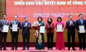 Quảng Ninh công bố các nghị quyết thành lập, tổ chức lại các cơ quan chuyên môn thuộc UBND tỉnh và công tác cán bộ