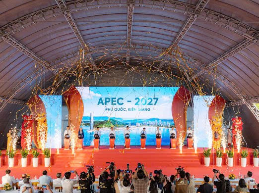Sự kiện Phú Quốc công bố loạt dự án phục vụ APEC 2027. d0484140c2cd73932adc.jpg