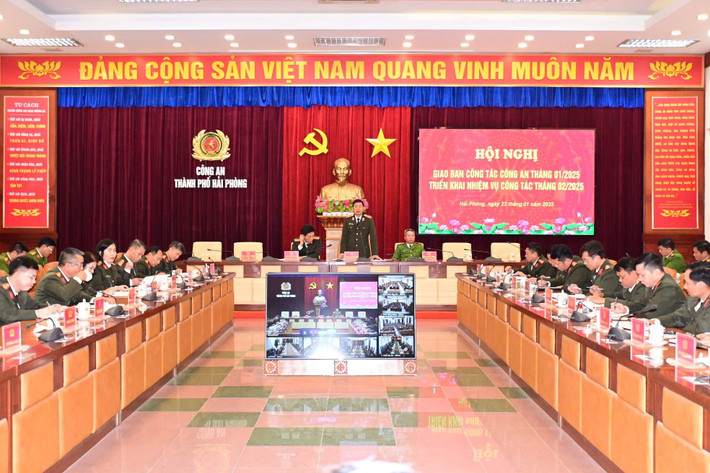 Công an TP. Hải Phòng thực hiện đợt cao điểm tấn công trấn áp tội phạm, bảo đảm an ninh trật tự dịp Tết Nguyên đán Ất Tỵ và các Lễ hội đầu xuân 2025 87ef8644a45c1b02424d.jpg