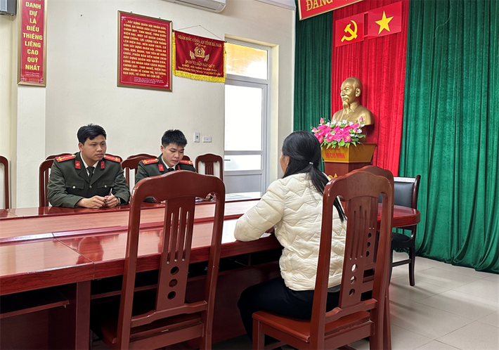 Phòng An ninh mạng và Phòng chống tội phạm sử dụng công nghệ cao làm việc với trường hợp đăng tải thông tin báo chốt của lực lượng Cảnh sát giao thông trên địa bàn tỉnh Hà Nam. 11111.png