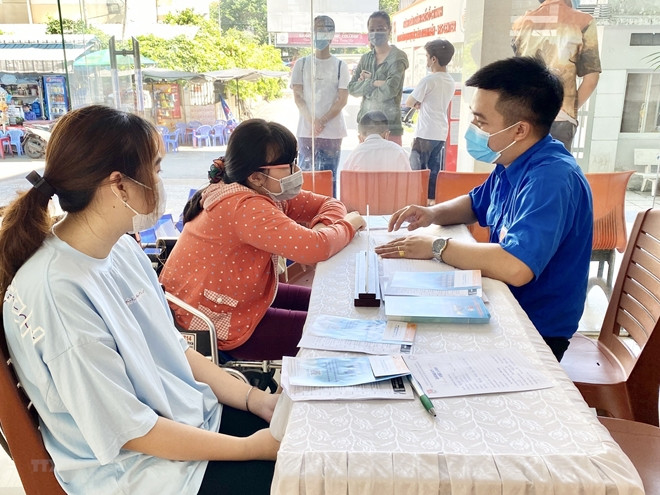 Khoảng 14.500 lao động doanh nghiệp trên địa bàn tỉnh ngừng việc do dịch Covid-19 Nguồn: ITN Khoảng 14.500 lao động doanh nghiệp ngừng việc do Covid-19