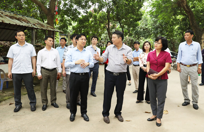 Đoàn khảo sát thực tế một số dự án về y tế đang triển khai tại huyện Chương Mỹ Khảo sát công tác tu bổ di tích tại huyện Chương Mỹ -0