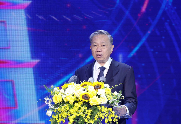 Chủ tịch nước Tô Lâm phát biểu tại lễ trao giải. Ảnh: Nhan Sáng Chủ tịch nước Tô Lâm dự Lễ trao giải Báo chí quốc gia lần thứ XVIII năm 2023 -0