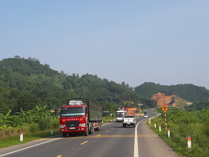 Việc triển khai các dự án đúng tiến độ sẽ góp phần thúc đẩy phát triển kinh tế - xã hội, giúp tỉnh Hòa Bình phát triển bền vững. Ảnh: H. Dương Hòa Bình: Kiên quyết thu hồi các dự án chậm tiến độ -0