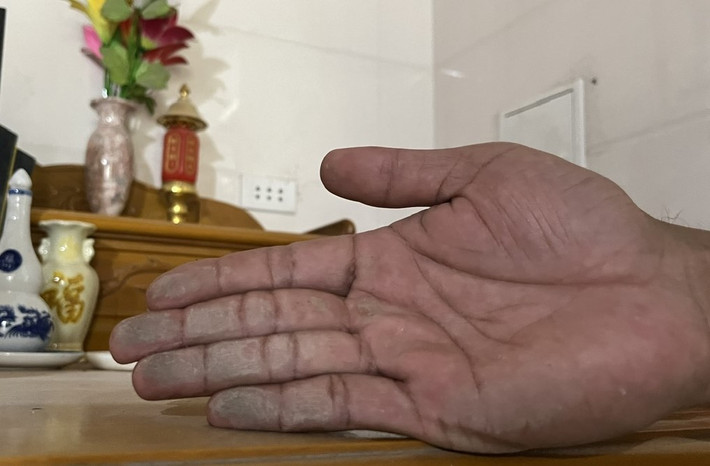 Ô nhiễm môi trường từ tác động của việc khai thác là rất lớn. Khai thác “vàng trắng” ở thủ phủ Nghệ An: “Tội nợ” người dân chịu -0