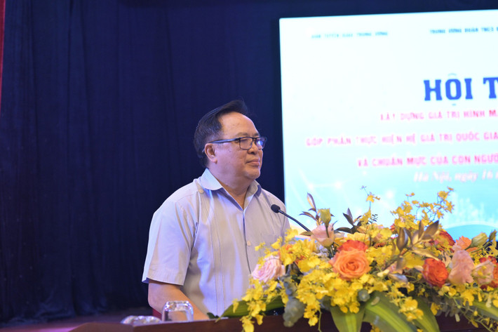 Nguyên Ủy viên Trung ương Đảng, nguyên Trưởng ban Đối ngoại Trung ương, nguyên Bí thư thứ nhất Trung ương Đoàn Hoàng Bình Quân phát biểu tại hội thảo Thanh niên Việt Nam thời kỳ mới: Hình mẫu mang nhiều giá trị -0