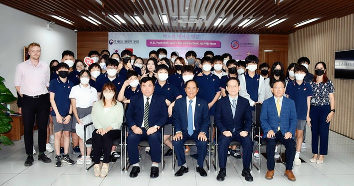 Đoàn đại sứ Hàn Quốc thăm Trường liên cấp quốc tế Korea Global School Đoàn đại sứ Hàn Quốc thăm Trường liên cấp quốc tế Korea Global School -0