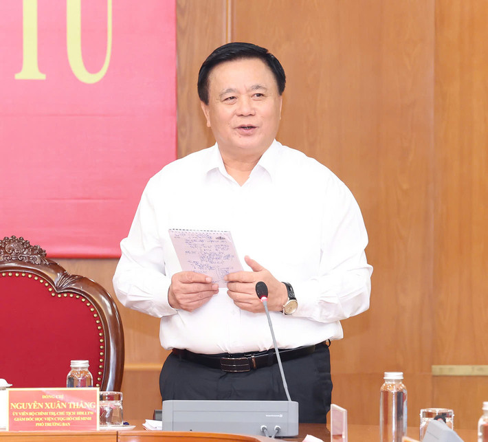 Chủ tịch Hội đồng Lý luận Trung ương, Giám đốc Học viện Chính trị quốc gia Hồ Chí Minh Nguyễn Xuân Thắng - Phó Trưởng Ban Chỉ đạo Tổng kết 40 năm Đổi mới phát biểu. Ảnh: Trí Dũng/TTXVN Tổng Bí thư, Chủ tịch nước Tô Lâm chủ trì Phiên họp Ban Chỉ đạo Tổng kết 40 năm Đổi mới -0