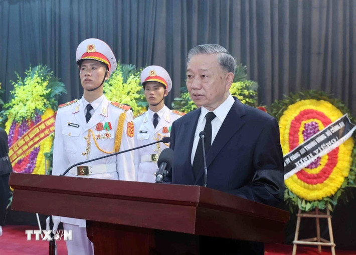 Chủ tịch nước Tô Lâm - Trưởng Ban Lễ tang đọc Lời điếu, tiễn đưa Tổng Bí thư Nguyễn Phú Trọng về nơi an nghỉ cuối cùng. Ảnh: TTXVN Di sản của Tổng Bí thư Nguyễn Phú Trọng sẽ sống mãi trong lịch sử Việt Nam, được kế thừa và phát huy hơn nữa trong công cuộc đổi mới
