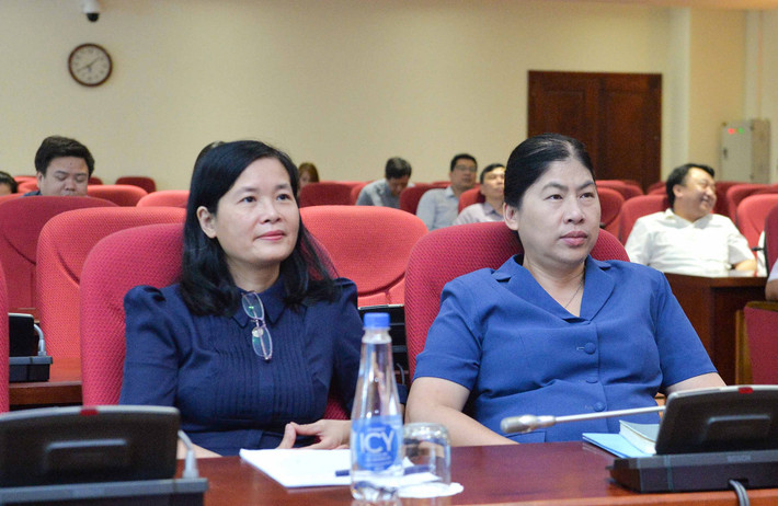 Phó Bí thư Thường trực Đảng ủy cơ quan Văn phòng Quốc hội Trịnh Giáng Hương tại hội nghị. Ảnh: Hồ Long Đảng ủy Khối các cơ quan Trung ương thông tin chuyên đề về phòng, chống tham nhũng, tiêu cực và triển khai Luật Thực hiện dân chủ ở cơ sở -0