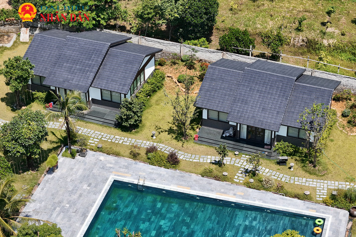 Tất cả các căn hộ tại khu nghỉ dưỡng này được xây theo hướng ra bể bơi trung tâm Hà Nội: Hàng loạt homestay, khu du lịch sinh thái xây dựng trên đất rừng Sóc Sơn tiềm ẩn nguy cơ sạt lở -0
