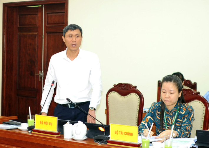 Vụ trưởng Vụ Tổ chức biên chế, Bộ Nội vụ Vũ Hải Nam phát biểu Đoàn giám sát của Ủy ban Thường vụ Quốc hội về đơn vị sự nghiệp công lập làm việc với UBND tỉnh Thái Nguyên -0