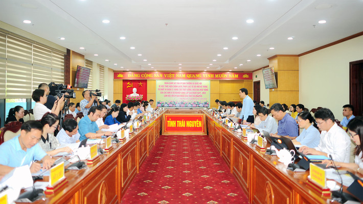 Quang cảnh cuộc làm việc Đoàn giám sát của Ủy ban Thường vụ Quốc hội về đơn vị sự nghiệp công lập làm việc với UBND tỉnh Thái Nguyên -0