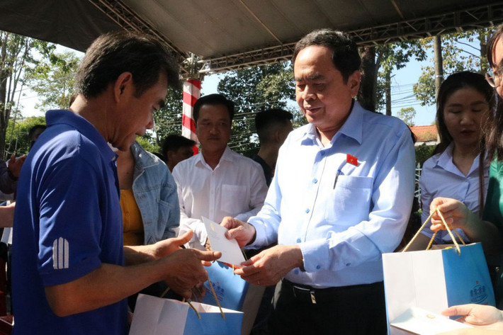 Phó Chủ tịch Thường trực Quốc hội Trần Thanh Mẫn thăm, chúc Tết tại Kiên Giang ảnh 13 Phó Chủ tịch Thường trực Quốc hội Trần Thanh Mẫn thăm, chúc Tết tại Kiên Giang -0