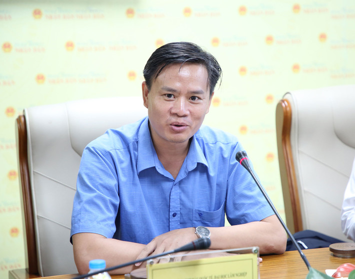 Trưởng phòng Hợp tác quốc tế, Đại học Lâm nghiệp, GS. TS Hoàng Văn Sâm phát biểu. Ảnh: Duy Thông Thị trường tín chỉ carbon: Cần sự tiếp sức kịp thời từ cơ chế, chính sách -0