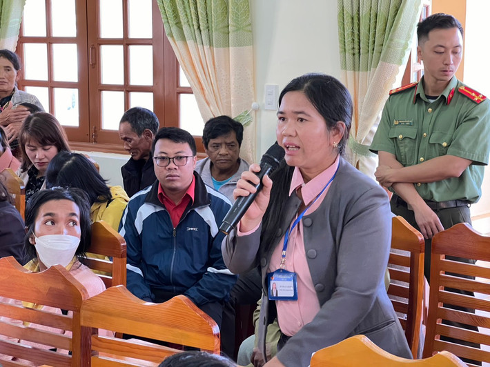 Cử tri xã Lát kiến nghị tại cuộc tiếp xúc cử tri Cử tri xã Lát mong muốn sớm giải quyết tình trạng cho vay nặng lãi vùng sâu, vùng xa -0