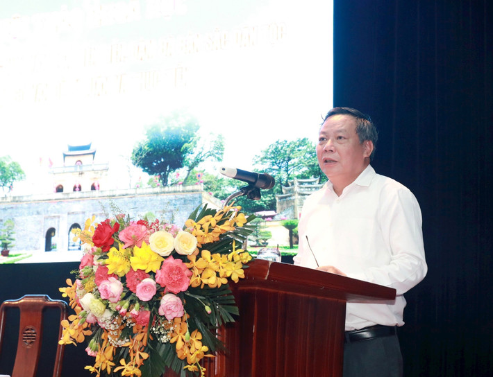 Phó Bí thư Thành ủy Hà Nội Nguyễn Văn Phong phát biểu tại Hội thảo. Ảnh: V.A Tiếp tục xây dựng nền văn hóa Việt Nam tiên tiến, đậm đà bản sắc dân tộc. -0