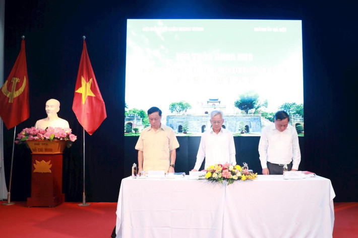 Hà Nội: Ngọn hải đăng dẫn dắt sự phát triển công nghiệp văn hóa của cả nước ảnh 1 Tiếp tục xây dựng nền văn hóa Việt Nam tiên tiến, đậm đà bản sắc dân tộc.