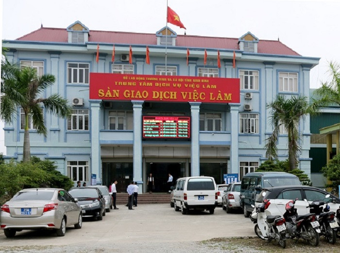 Trung tâm dịch vụ việc làm tỉnh Nình Bình. Nguồn: ITN Ninh Bình: Giải quyết kịp thời chế độ bảo hiểm thất nghiệp cho người lao động -0