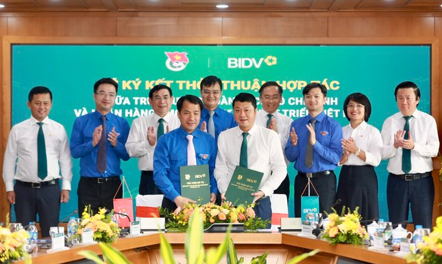 Lễ ký kết thỏa thuận hợp tác giai đoạn 2023 - 2025 giữa BIDV và Trung ương Đoàn. BIDV và Trung ương Đoàn ký kết thỏa thuận hợp tác -0