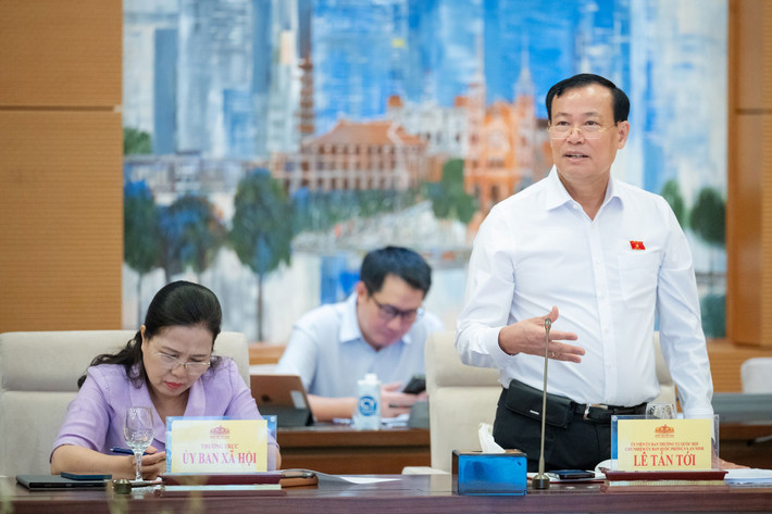 Chủ nhiệm Ủy ban Quốc phòng và An ninh Lê Tấn Tới phát biểu. Ảnh: Lâm Hiển Chủ tịch Quốc hội Trần Thanh Mẫn chủ trì cuộc họp với các cơ quan của Quốc hội, cơ quan của Ủy ban Thường vụ Quốc hội