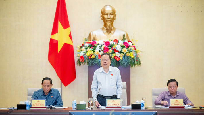 Chủ tịch Quốc hội Trần Thanh Mẫn phát biểu chỉ đạo tại cuộc họp. Ảnh: Lâm Hiển Chủ tịch Quốc hội Trần Thanh Mẫn chủ trì cuộc họp với các cơ quan của Quốc hội, cơ quan của Ủy ban Thường vụ Quốc hội