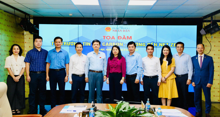 Các khách mời tham dự Tọa đàm “Thị trường tín chỉ carbon - đường đến Net Zero” do Báo Đại biểu Nhân dân tổ chức ngày 23.8 Nguồn nhân lực là thách thức lớn với Việt Nam khi tham gia thị trường tín chỉ carbon -0