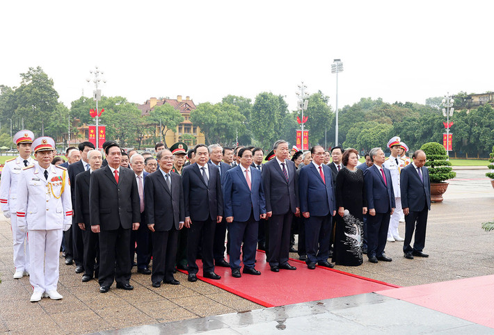 Lãnh đạo Đảng, Nhà nước vào Lăng viếng Chủ tịch Hồ Chí Minh ảnh 1 Lãnh đạo Đảng, Nhà nước vào Lăng viếng Chủ tịch Hồ Chí Minh nhân dịp 79 năm Quốc khánh 2/9 -6