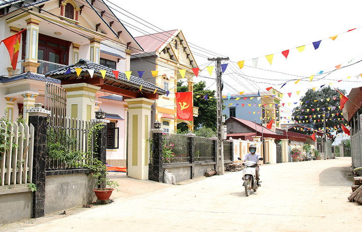 Tỉnh Phú Thọ có 6 huyện, thị xã được công nhận đạt chuẩn/hoàn thành nhiệm vụ xây dựng nông thôn mới.(Ảnh: BH) BHXH tỉnh Phú Thọ thi đua xây dựng nông thôn mới gắn với việc thực hiện nhiệm vụ của ngành -0