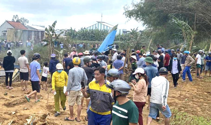 Lực lượng chức năng bảo vệ hiện trường vụ rơi máy bay quân sự Rơi máy bay huấn luyện SU 22 ở Quảng Nam -0