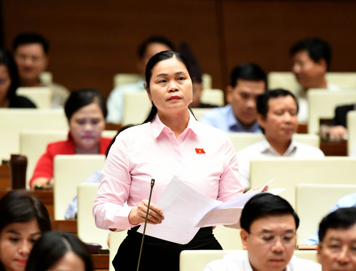 ĐBQH Ma Thị Thúy (Tuyên Quang) phát biểu. Ảnh: Lâm Hiển Nâng cao hơn nữa tinh thần trách nhiệm trong giải quyết, trả lời kiến nghị của cử tri -0