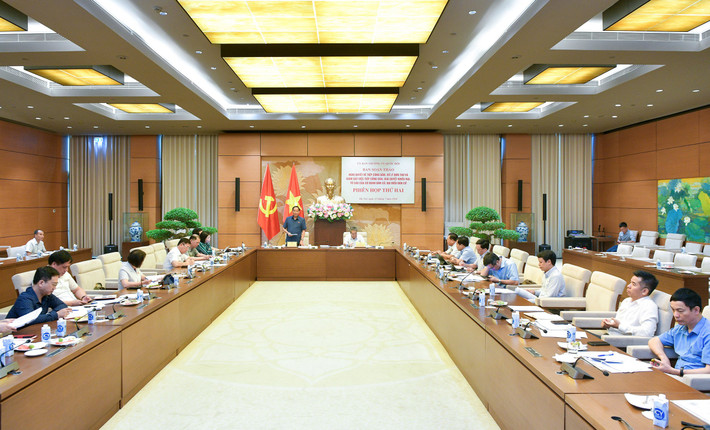 Ban soạn thảo Nghị quyết về tiếp công dân, xử lý đơn thư họp phiên thứ hai ảnh 3 Toàn cảnh phiên họp - Ảnh H.Ngọc