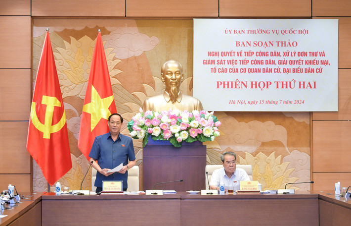 Ban soạn thảo Nghị quyết về tiếp công dân, xử lý đơn thư họp phiên thứ hai ảnh 2 Phó Chủ tịch Quốc hội, Thượng tướng Trần Quang Phương phát biểu chỉ đạo Phiên họp - Ảnh H. Ngọc