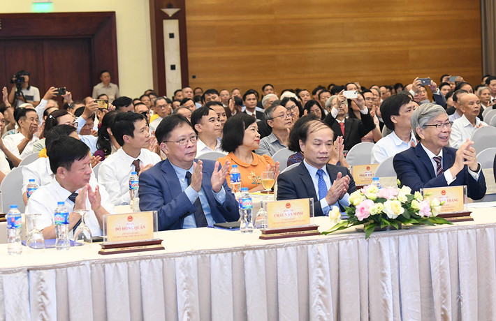 Chủ tịch Quốc hội Trần Thanh Mẫn: Mỗi thắng lợi của cách mạng Việt Nam không thể thiếu đóng góp của trí thức ảnh 3 Chủ tịch Quốc hội Trần Thanh Mẫn: Mỗi thắng lợi của cách mạng Việt Nam không thể thiếu đóng góp của trí thức -0