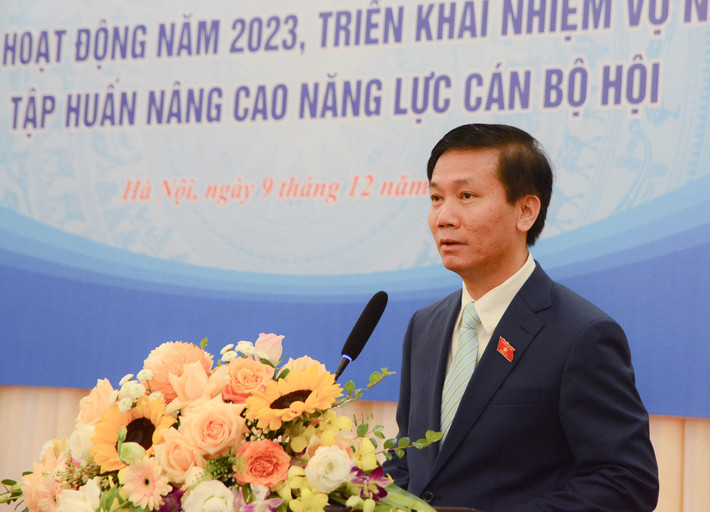 Hơn 4 triệu người khuyết tật, trẻ mồ côi được giúp đỡ trong năm 2023 ảnh 5 Hội bảo trợ Người khuyết tật và Trẻ mồ côi Việt Nam: Trao gần 36 tỷ đồng học bổng cho học sinh, sinh viên khó khăn -0