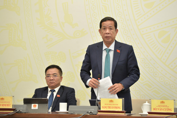 Cải cách tiền lương: Có lộ trình, thận trọng, chắc chắn, hiệu quả ảnh 1 Tổng Thư ký Quốc hội Bùi Văn Cường chủ trì họp báo công bố kết quả Kỳ họp thứ Bảy, Quốc hội khoá XV