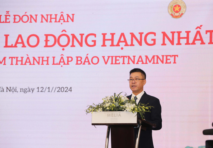 Tổng Biên tập Báo VietNamNet Nguyễn Văn Bá phát biểu tại buổi lễ Báo VietNamNet Kỷ niệm 25 năm thành lập và đón nhận Huân chương Lao động hạng Nhất -0
