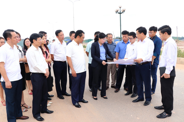Bí thư Tỉnh ủy Thái Nguyên Nguyễn Thanh Hải và Đoàn công tác kiểm tra thực tế tại Khu Công nghiệp Sông Công II Bí thư Tỉnh ủy Thái Nguyên Nguyễn Thanh Hải và Đoàn công tác kiểm tra thực tế tại Khu Công nghiệp Sông Công II