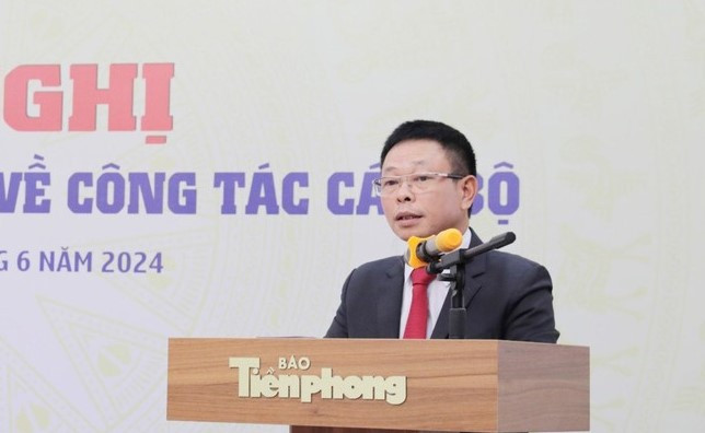 Nhà báo Phùng Sưởng phát biểu nhận nhiệm vụ Nhà báo Phùng Sưởng làm Tổng Biên tập Báo Tiền Phong -0