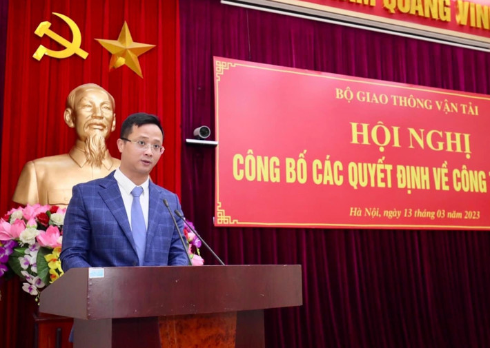Ông Uông Việt Dũng giữ chức Chánh Văn phòng Bộ Giao thông Vận tải ảnh 4 Chánh Văn phòng Bộ GTVT Uông Việt Dũng phát biểu nhận nhiệm vụ mới