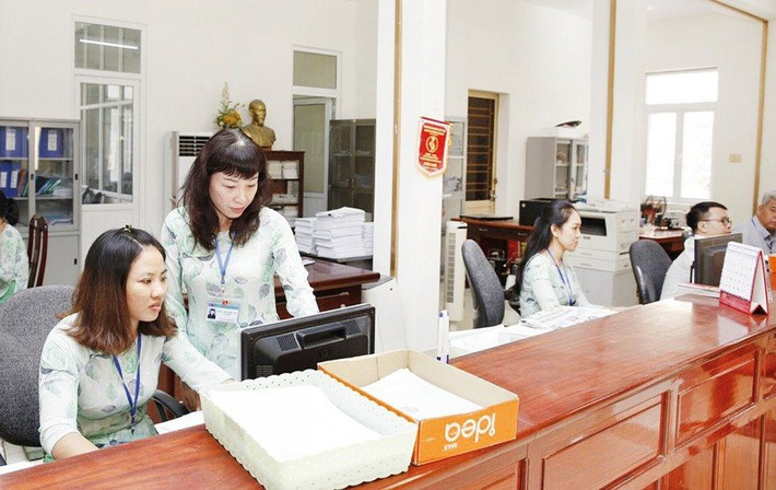 Hiện thực hóa mục tiêu kho bạc không có “bạc” ảnh 1 Thời gian tới, Kho bạc Nhà nước tiếp tục mở rộng công tác phối hợp thu với ngân hàng thương mại. Ảnh: HT