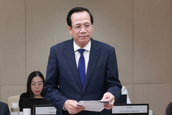 Bộ trưởng Bộ Lao động, Thương binh và Xã hội Đào Ngọc Dung trao đổi tại hội nghị. Ảnh: Nguyễn Hải Xóa nợ bảo hiểm xã hội bằng nguồn kết dư quỹ bảo hiểm xã hội -0