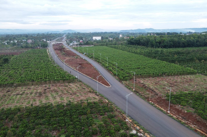 Dự án đường Hồ Chí Minh đoạn tránh phía đông TP. Buôn Ma Thuột đang chậm tiến độ do vướng giải phóng mặt bằng Lý do đường Hồ Chí Minh đoạn tránh phía Đông Buôn Ma Thuột chậm tiến độ -0
