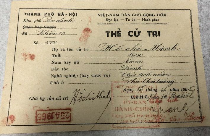 Thẻ cử tri ngày 15.4.1965 của Chủ tịch Hồ Chí Minh Thẻ cử tri ngày 15.4.1965 của Chủ tịch Hồ Chí Minh