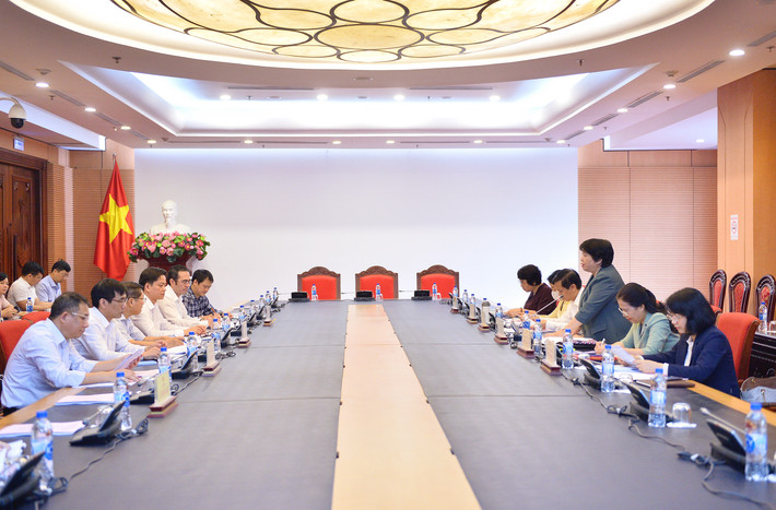 Quang cảnh buổi làm việc Quang cảnh buổi làm việc